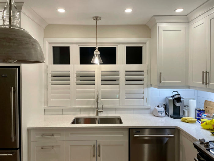 Not only are these kitchen cafe shutters classy looking, they are very practical. Easy to wipe clean and water resistant poly resin for this sink area